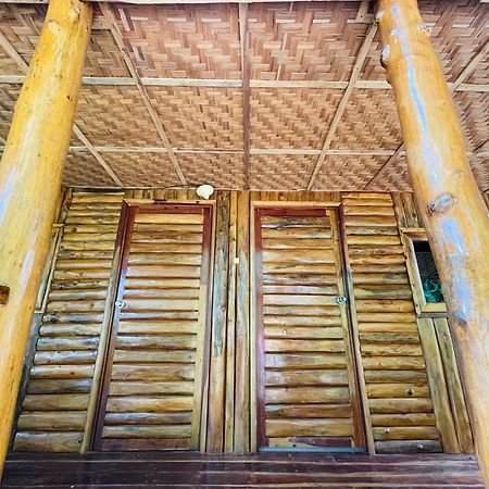 Travis Post Homestay シキホール エクステリア 写真