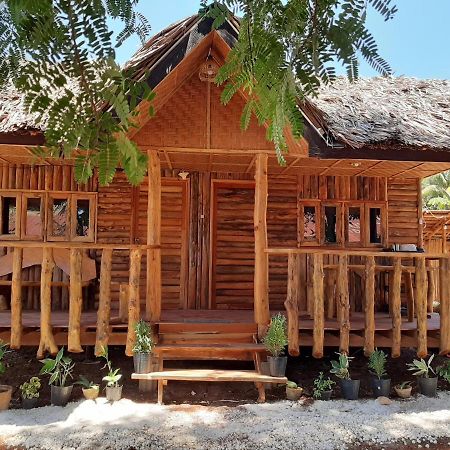 Travis Post Homestay シキホール エクステリア 写真
